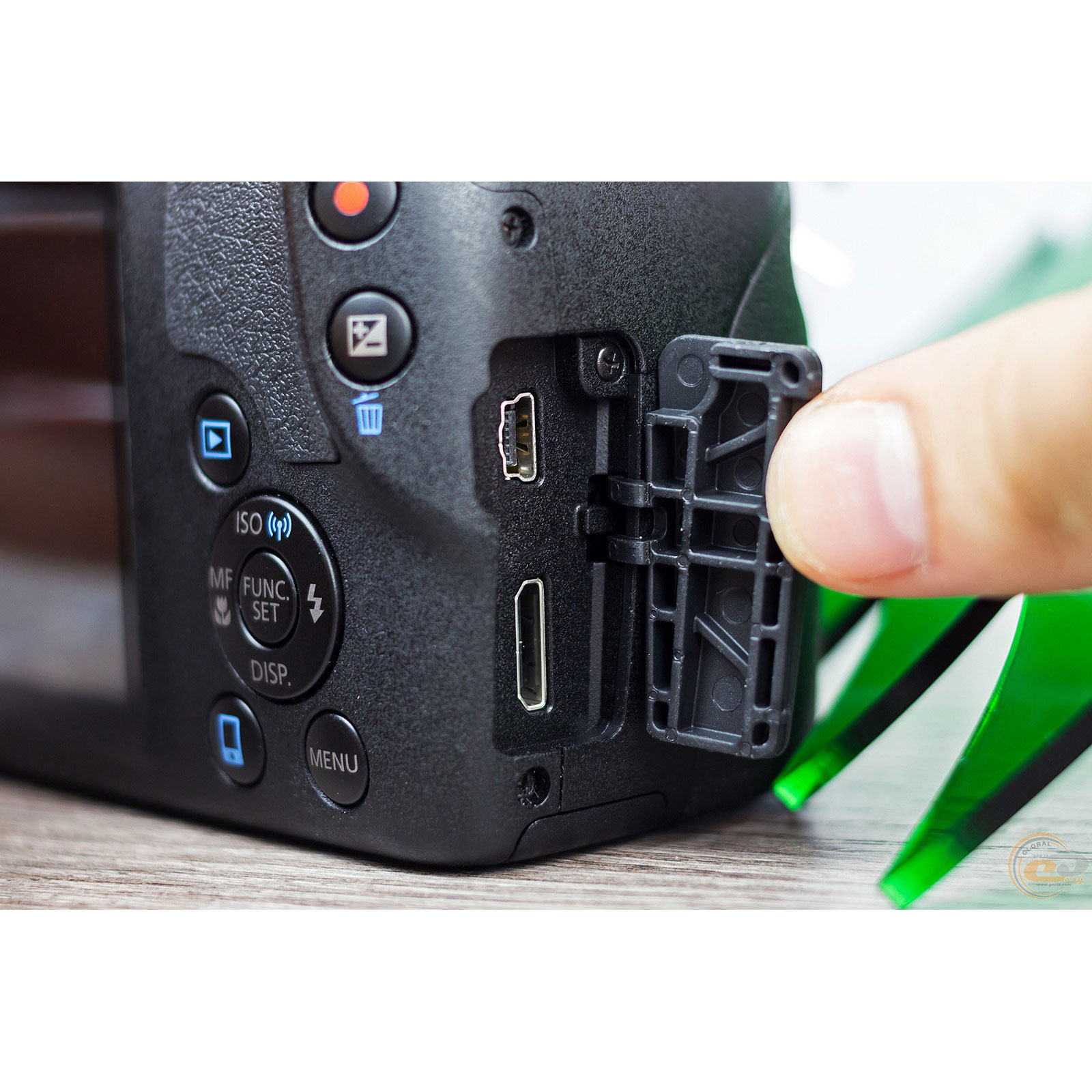 دوربین دیجیتال کانن مدل PowerShot SX540 HS دوربین دیجیتال کانن مدل PowerShot SX540 HS
