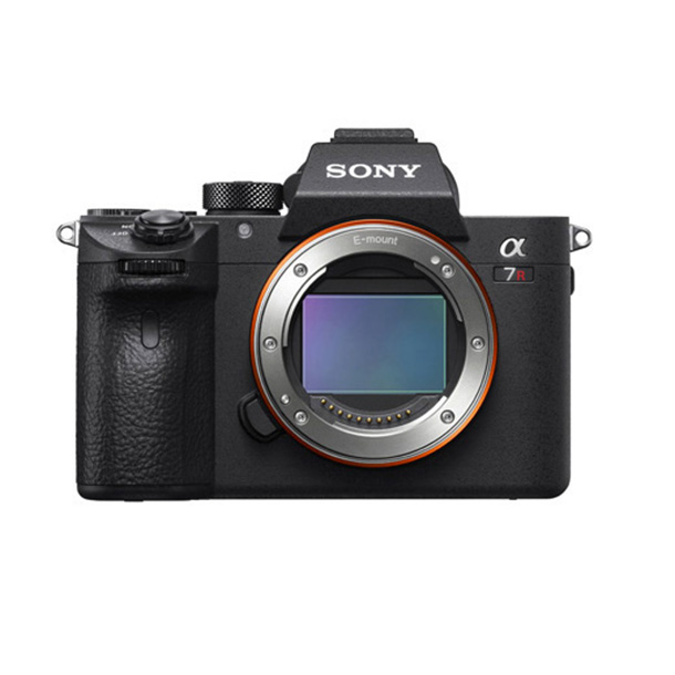 دوربین دیجیتال بدون آینه سونی مدل A7III بدون لنز دوربین دیجیتال بدون آینه سونی مدل A7III بدون لنز