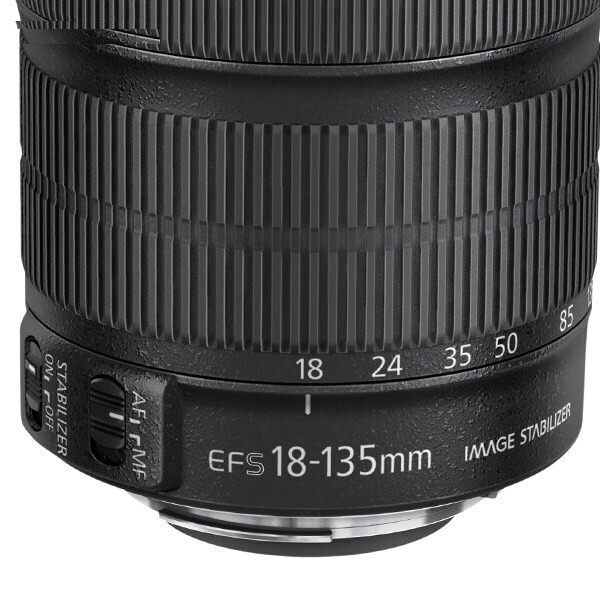 لنز کانن EF-S 18-135mm F/3.5-5.6 STM IS لنز کانن EF-S 18-135mm F/3.5-5.6 STM IS